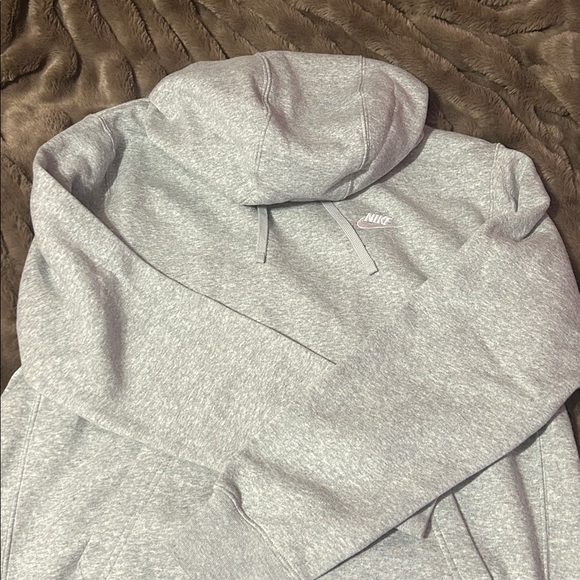 Nike Tops - Nike Heather Gray Sweatshirt